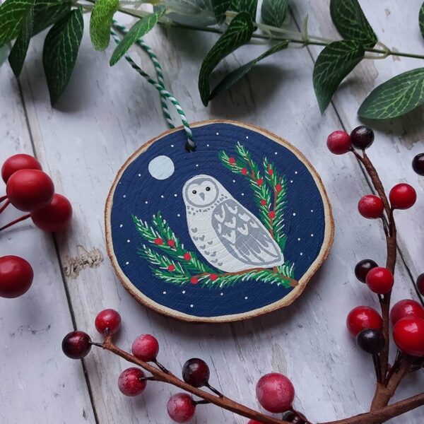 Snowy Owl Wood Slice Decoration - Image 2