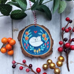 White Fox Wood Slice Decoration