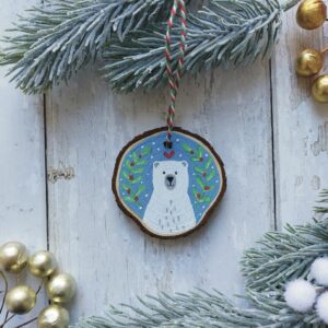 Small Bear Wood Slice Decoration - Leafy Wreath